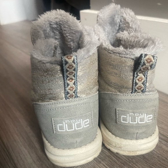 Hey dude shoes - Picture 2 of 2